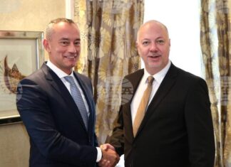 Росен Желязков и Георг Георгиев се срещнаха с върховния представител за Газа Николай Младенов