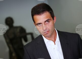 Сайтът, в който са публикувани видеата, заснети в гинекологичен кабинет в София, не е български и е бил с платен достъп, каза прокурор Николай Николаев