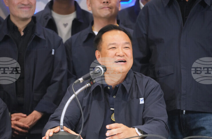 Тайландският премиер обеща да затвори границата със съседна Камбоджа и да построи стена по нея