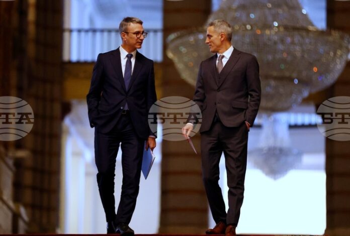 Темата за високите сметки за ток и поскъпването на водата се използва за политически внушения, каза Андрей Гюров