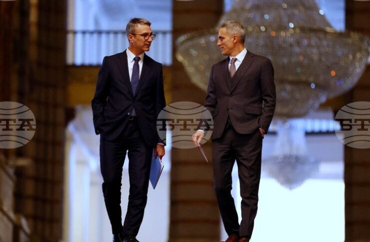 Темата за високите сметки за ток и поскъпването на водата се използва за политически внушения, каза Андрей Гюров