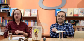 Това е книга за много драматичен и труден период, каза Боян Йорданов при представянето на "Под месечината, огромна като тиква"