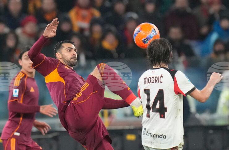 Турският национал Зеки Челик напуска Рома след края на сезона