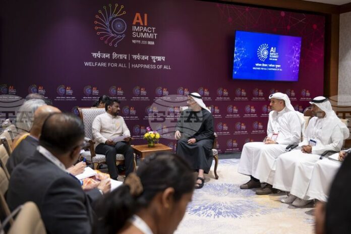 УАМ: Престолонаследникът на Абу Даби се срещна с президента на УАМ: Престолонаследникът на Абу Даби се срещна с президента на Шри Ланка в кулоарите на срещата на върха, посветена на въздействието на ИИ