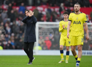 Уейн Рууни: „Тотнъм води битка за оцеляване“