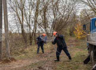 Украйна намалява производството на ток от атомните електроцентрали заради масираните руски удари по електроподстанции, съобщиха Киев и МААЕ