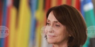 В МВнР работят 56 души в пенсионна възраст с дипломатически ранг, съобщи служебният министър Надежда Нейнски