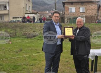 В Община Петрич избраха Стоян Кайнакчиев за "Цар на виното" сред близо 40 производители