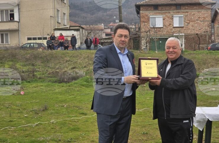 В Община Петрич избраха Стоян Кайнакчиев за "Цар на виното" сред близо 40 производители