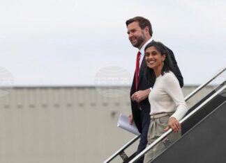 Вицепрезидентът на САЩ Джей Ди Ванс пристигна на официално посещение в Армения