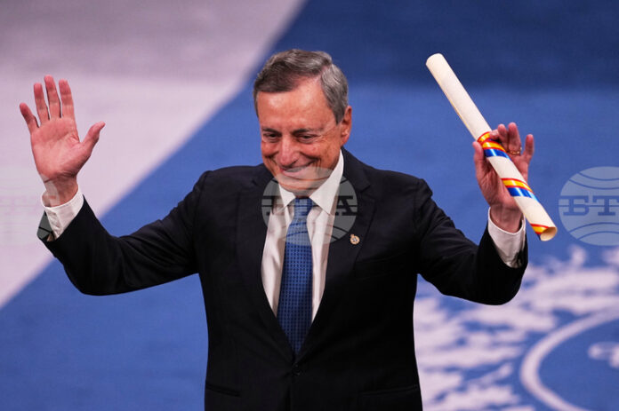 За да се превърне в глобална сила, Европа трябва да За да се превърне в глобална сила, Европа трябва да се федерализира, заяви Марио Драги