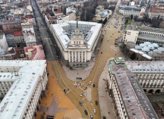 Законопроектът за промени на удължителния закон за бюджета е внесен в Народното събрание