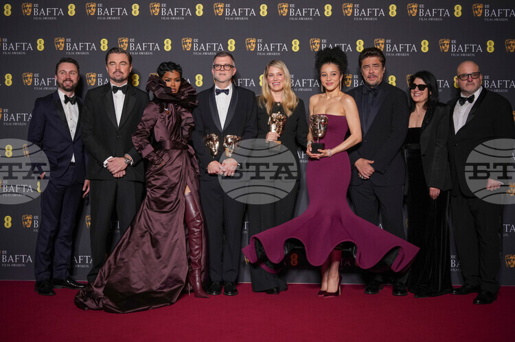 „Битка след битка“ на режисьора Пол Томас Андерсън спечели наградата БАФТА за най-добър филм