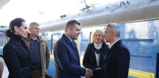 Българска делегация, водена от служебния премиер Андрей Гюров, е в Киев