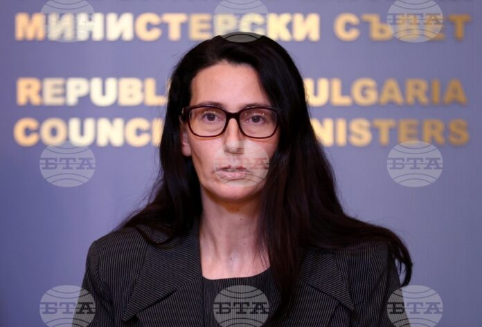 На снимката: служебният министър на регионалното развитие и благоустройството Ангелина Бонева. На снимката: служебният министър на регионалното развитие и благоустройството Ангелина Бонева.