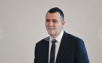 Габриел Вълков от парламентарната група (ПГ) на „БСП – Обединена левица“