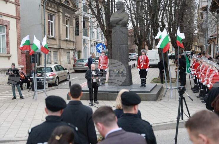 133 години от смъртта на Баба Тонка бяха отбелязани в Русе