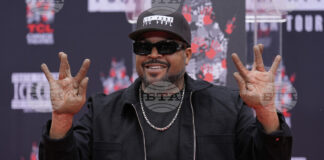 йс Кюб взе „Златна малинка" за най-лош актьор за ролята си във “Война на световете",