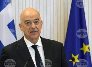 Никос Дендиас