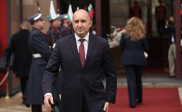 Румен Радев