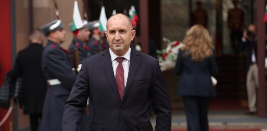 Румен Радев