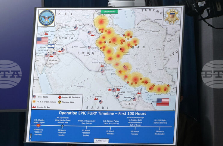 Администрацията на Тръмп обмисля планове за окупиране или блокиране на иранския остров Харг, пише сайтът „Аксиос“