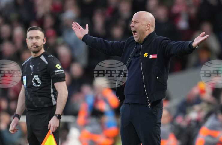 Арне Слот след равенството на Ливърпул с Тотнъм: „Освиркванията са нормални“