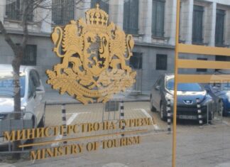 Българското Министерство на туризма е в постоянен контакт с туроператорите, които оперират в региона на Близкия изток