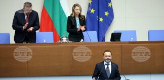 Николай Найденов полага клетва пред Народното събрание като служебен министър на регионалното развитие и благоустройството