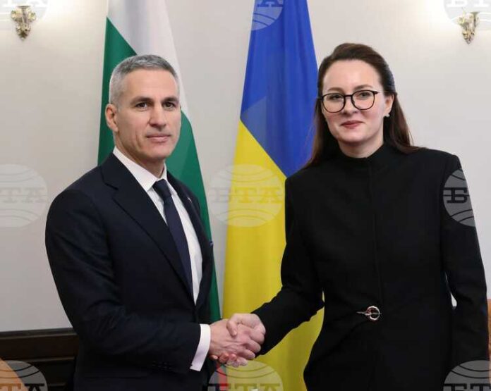 Болградската гимназия „Г. С. Раковски“ е културен мост между нашите нации, заяви служебният премиер Андрей Гюров в Киев