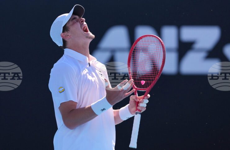 Бразилският талант Жоао Фонсека, хърватският ветеран Марин Чилич и гъркът Стефанос Циципас преминаха във втория кръг на турнира "Мастърс" в Маями