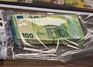 Четирима души са задържани при акция на ГДБОП срещу разпространение на фалшиви пари, откритите банкноти са на стойност около 1 млн. евро