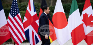 Държавният секретар на САЩ Марко Рубио не изключва възможността за пренасочване на оръжия към Близкия изток