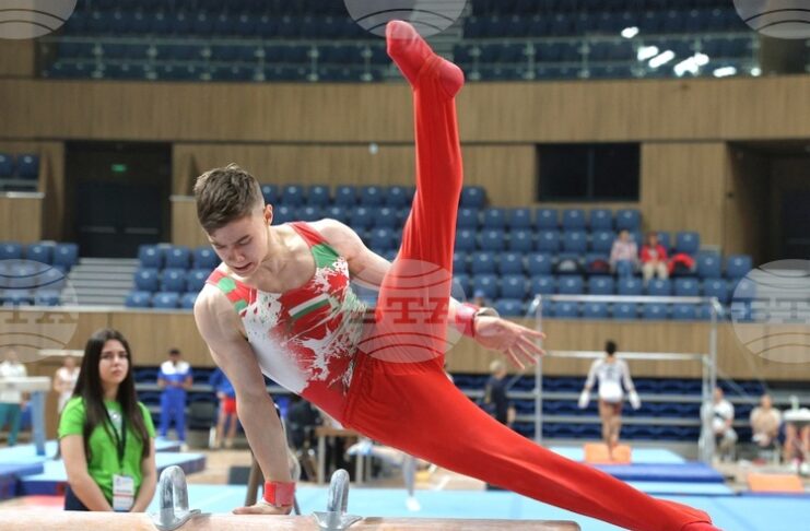 Давид Иванов спечели златен медал на финала на кон с гривни на Световната купа по спортна гимнастика в Баку