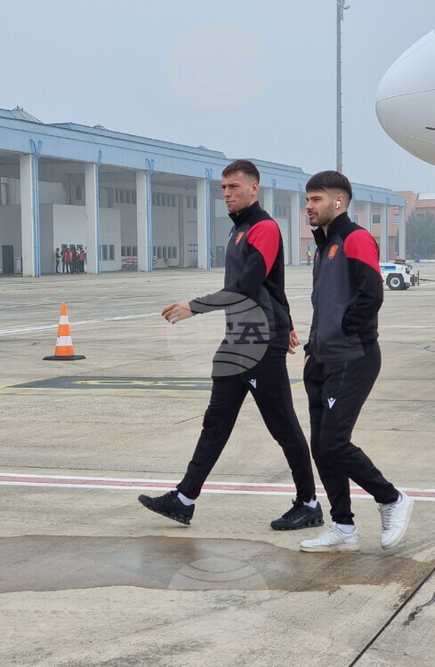 Ден преди гостуването на Лариса българският защитник Мартин Георгиев разкри любопитни подробности от съблекалнята на АЕК (Атина)