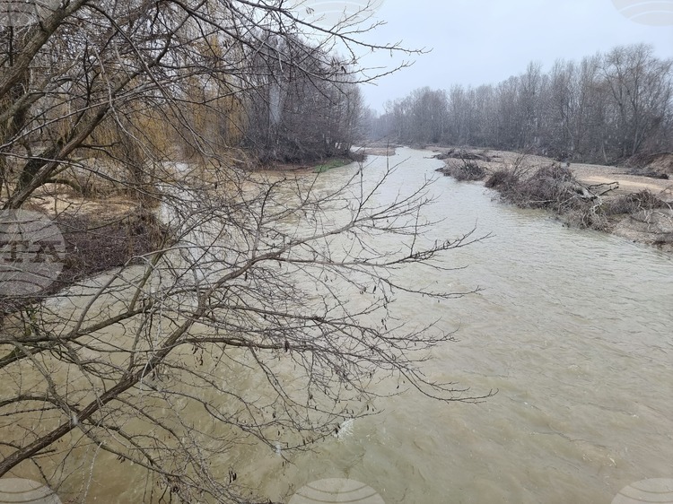 Екоминистерството нареди кметовете и областните управители да предприемат мерки за почистване на речни корита и дерета