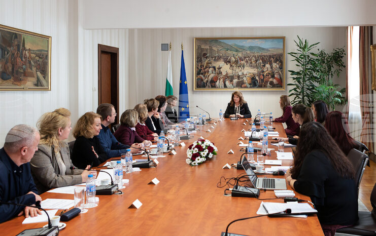 Експертният съвет на „Българската Коледа“ излезе със становище да бъдат подпомогнати 316 деца