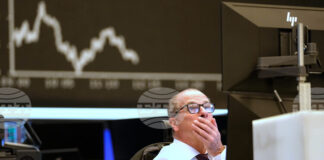 Европейските борси закриха с резки спадове търговията, германският Dax спадна под границата от 23 000 пункта