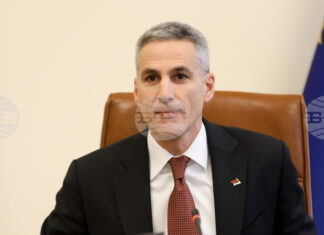 Имаме държавни резерви от горива на доста добри нива, каза служебния премиер Андрей Гюров