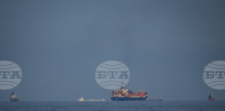 Иран обяви, че няма да пропуска през Ормузкия проток кораби, плаващи от и до САЩ и Израел