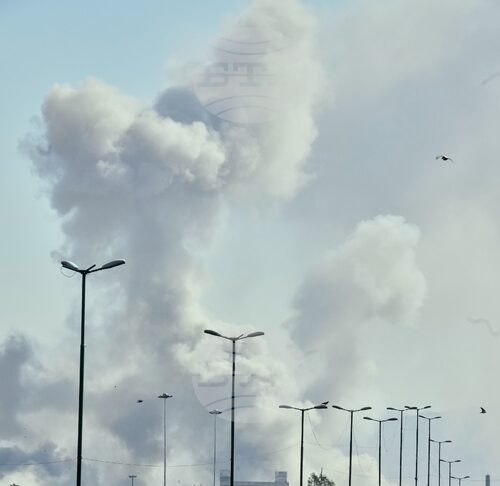 Ирански медии съобщават за щети по болници и по летището на Техеран, в града се чуват изключително силни взривове