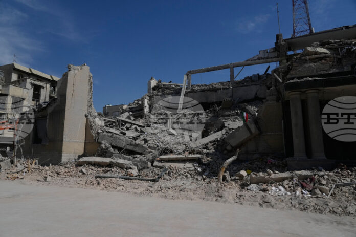 Израелската армия съобщи, че е ударила ключов ирански военен комплекс, Техеран съобщи, че е пострадал дворецът "Голестан", обект на ЮНЕСКО