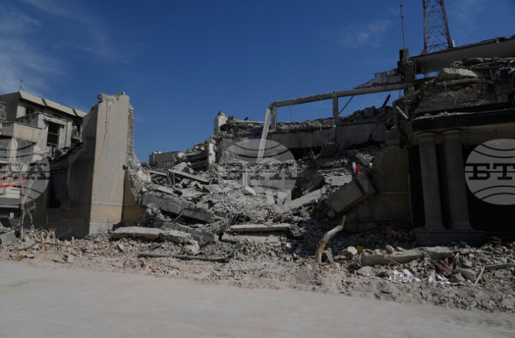 Израелската армия съобщи, че е ударила ключов ирански военен комплекс, Техеран съобщи, че е пострадал дворецът "Голестан", обект на ЮНЕСКО