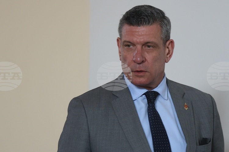 Извършена е успешна акция срещу нарушаването на изборните права на гражданите в Пловдив, съобщи и.д. главен секретар на МВР Георги Кандев