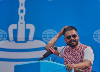 Кандидатът на "Ращрия Сватантра" и бивш кмет на Катманду Балендра Шах победи бившия непалски премиер Шарма Оли в избирателния му район