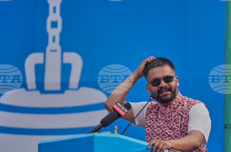 Кандидатът на "Ращрия Сватантра" и бивш кмет на Катманду Балендра Шах победи бившия непалски премиер Шарма Оли в избирателния му район