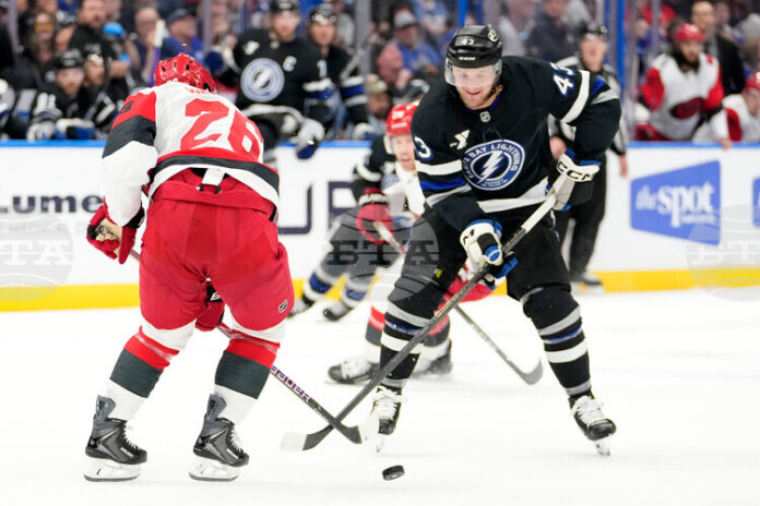 Каролина победи Тампа Бей в НХЛ