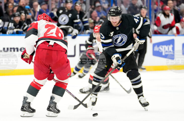 Каролина победи Тампа Бей в НХЛ