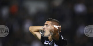 Кирил Десподов се върна в игра за ПАОК само след една пълноценна тренировка, дербито на върха в Гърция завърши без голове