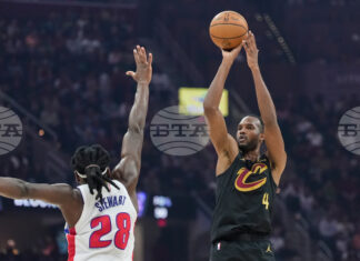 Кливланд победи лидера в Източната конференция Детройт в мач от НБА